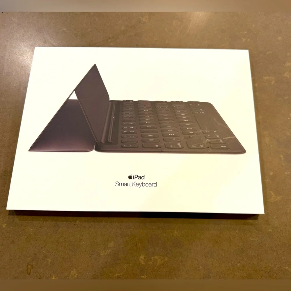 Apple Smart Keyboard for iPad🍎